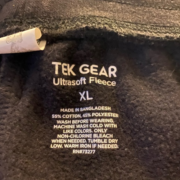 Like New XL Mens black super Soft fleece joggers. Hardly wore. Like New! - Picture 4 of 5